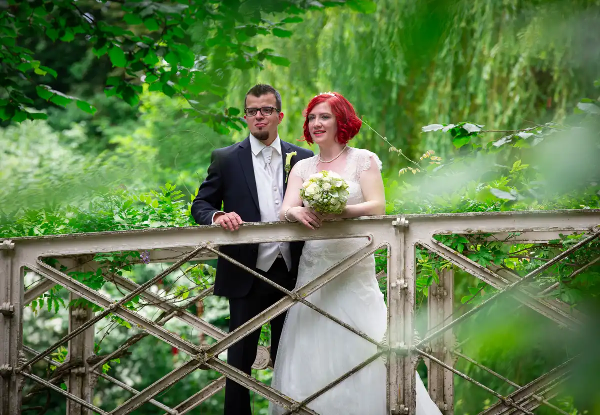 H 17003-0125-Verbessert-RR-Bearbeitet